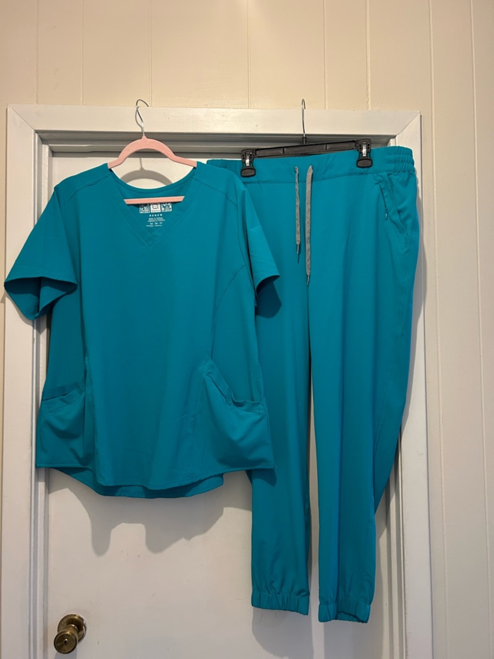 WonderWink Teal V-Neck Scrub Top